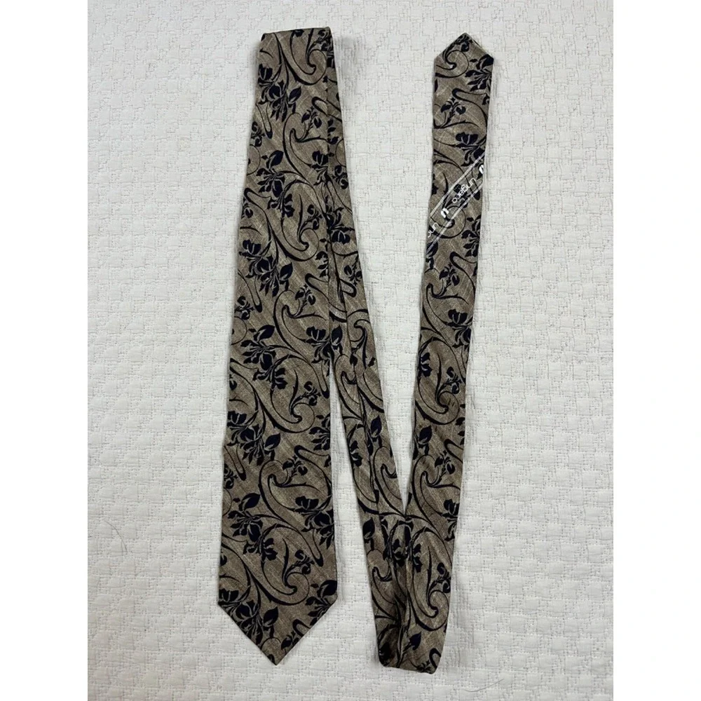 Ungaro Silk Tie Fleur de Lis Hand Made‎ Spain | Tan Brown | 3.25
